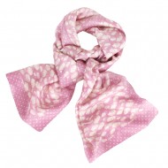 Foulard 100% seda estampada,tamaño 50 x 180 cms,fondo rosa claro